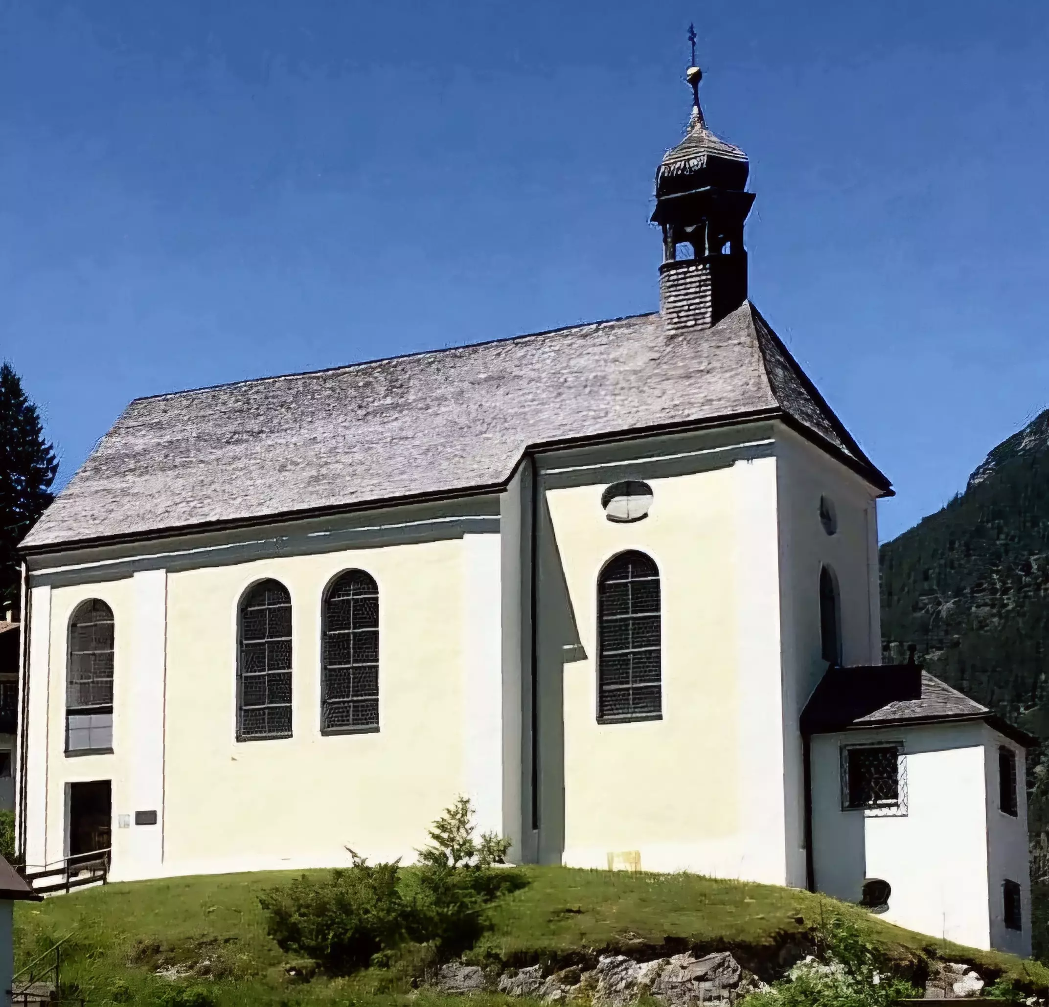 Zunftkirche Bichlbach im Sommer