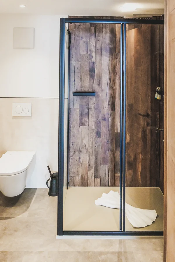 Dusche in der Ferienwohnung Alten Stube in Heiterwang