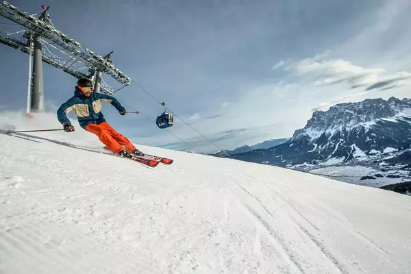 Skifahrer Zugspitzarena