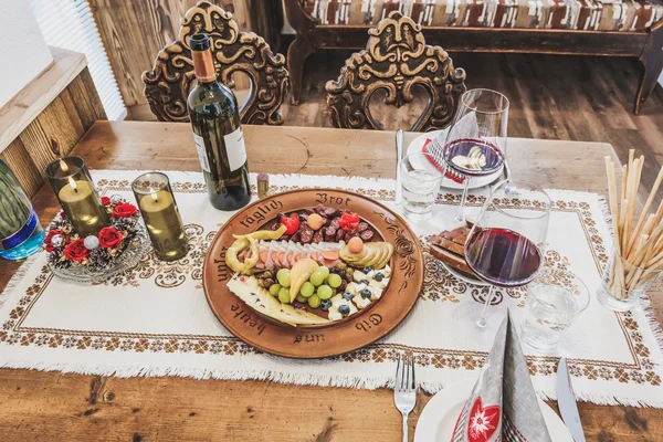 Jause zum Wein in der Unterkunft Ur-Genuss in Heiterwang